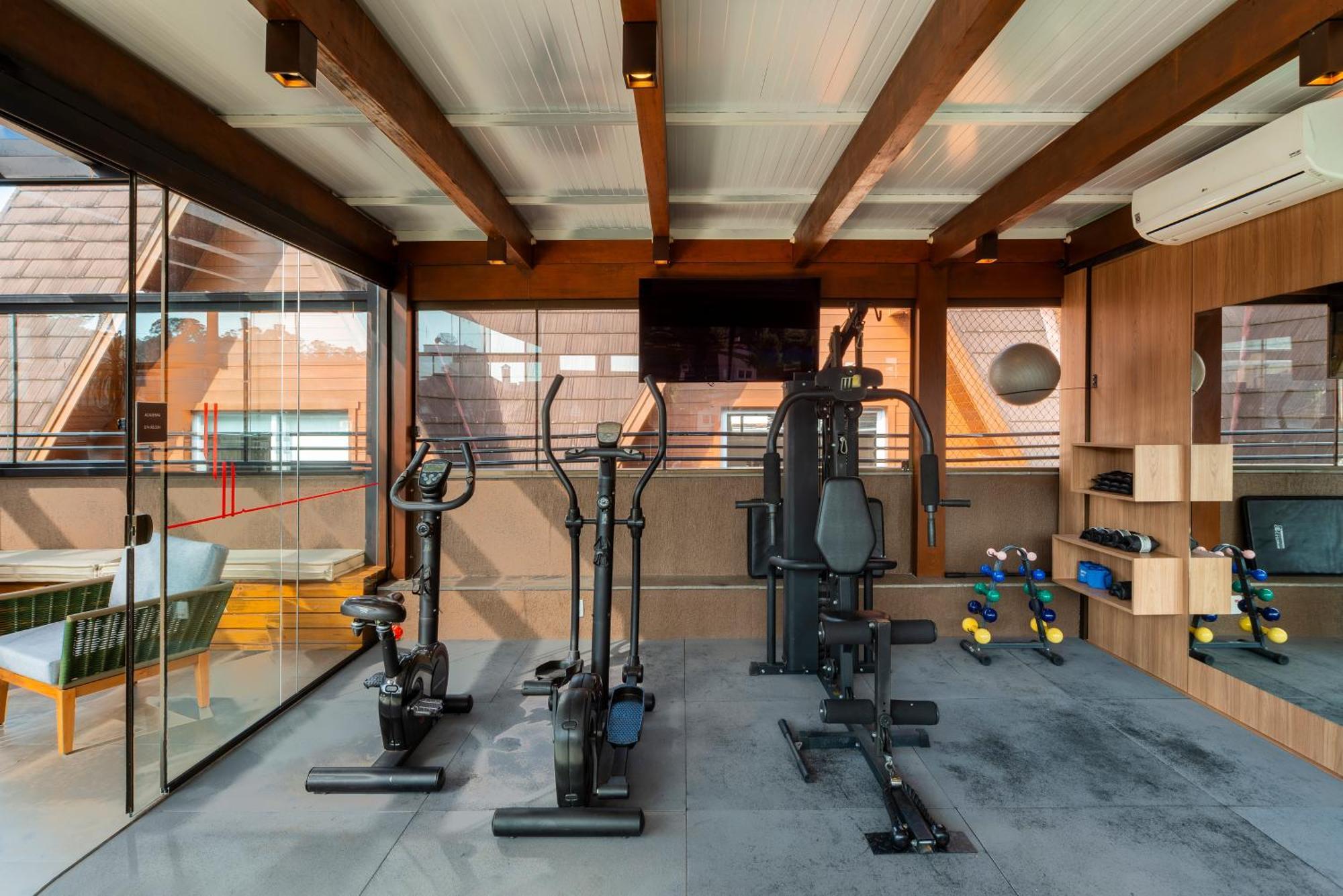 Hotel Laghetto Stilo Centro グラマド エクステリア 写真 The gym at the hotel