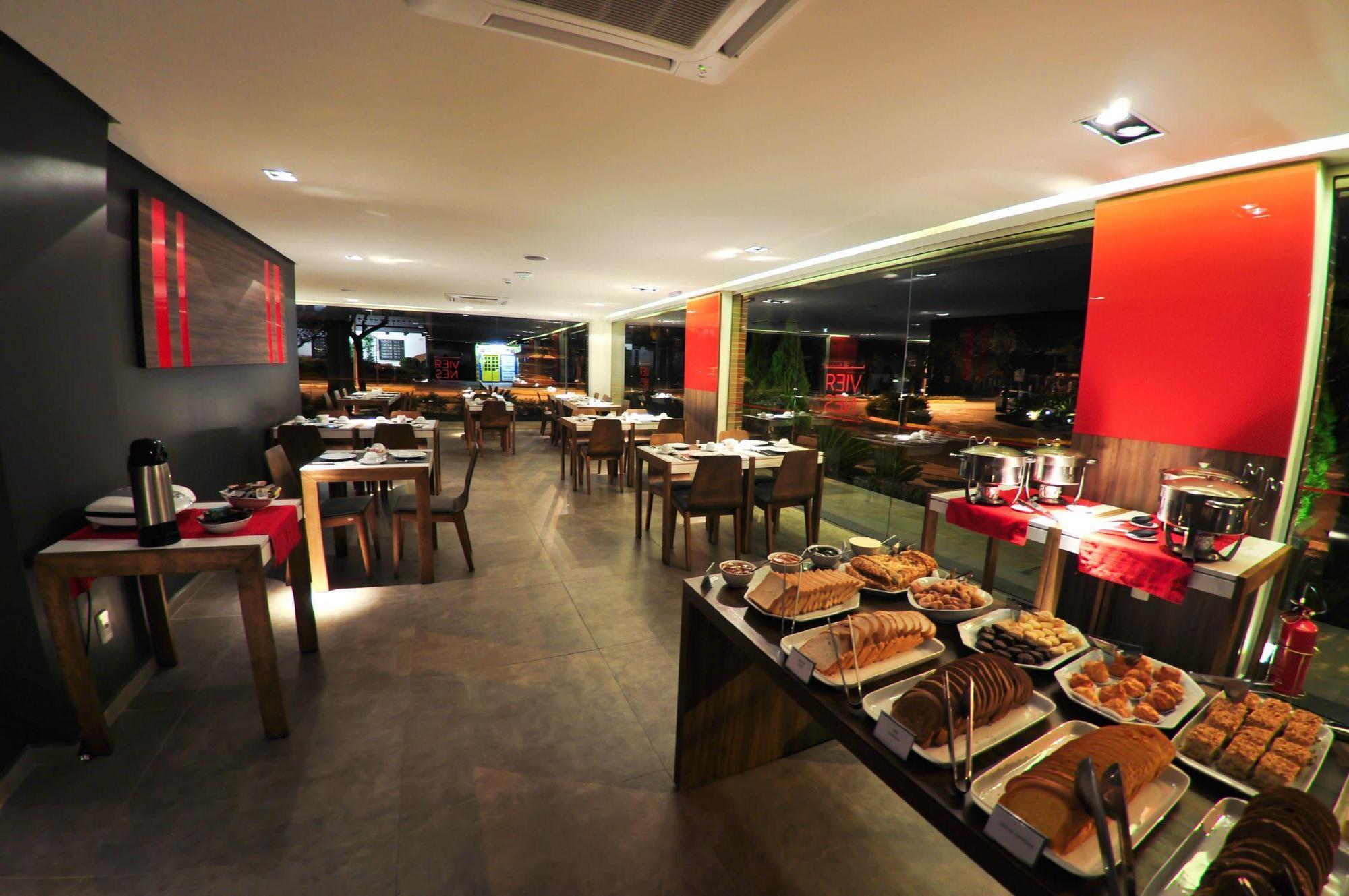 Hotel Laghetto Stilo Centro グラマド エクステリア 写真 The interior of the restaurant