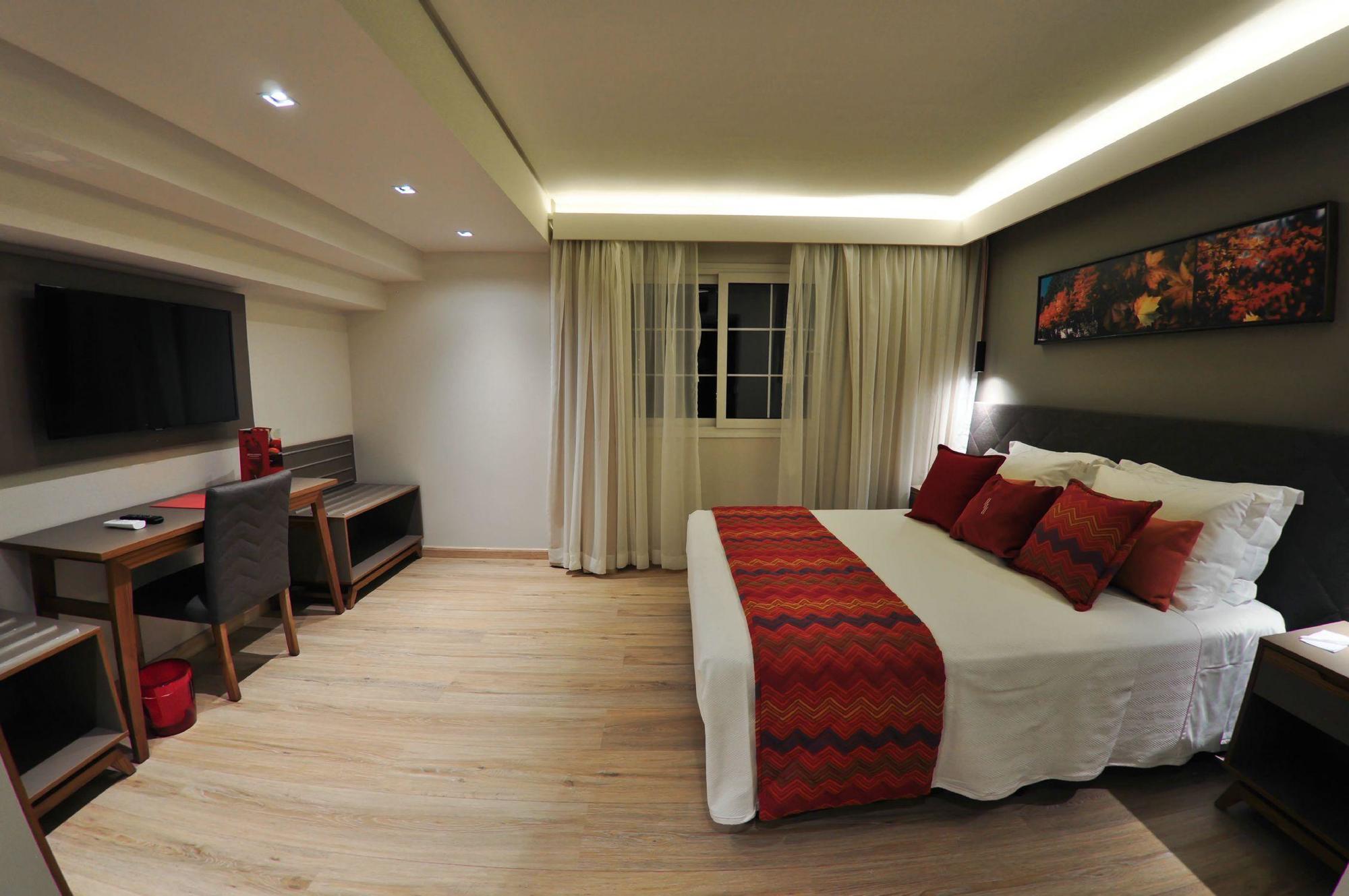 Hotel Laghetto Stilo Centro グラマド エクステリア 写真 A room at the hotel
